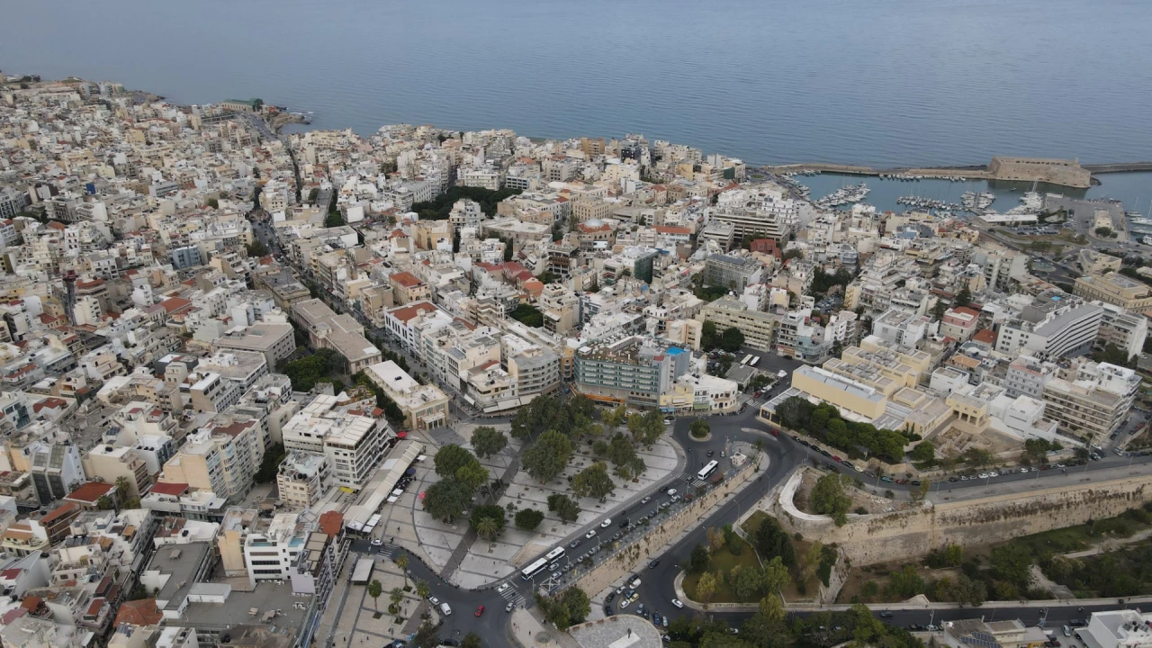 plateia eleftherias hrakleio.jpg